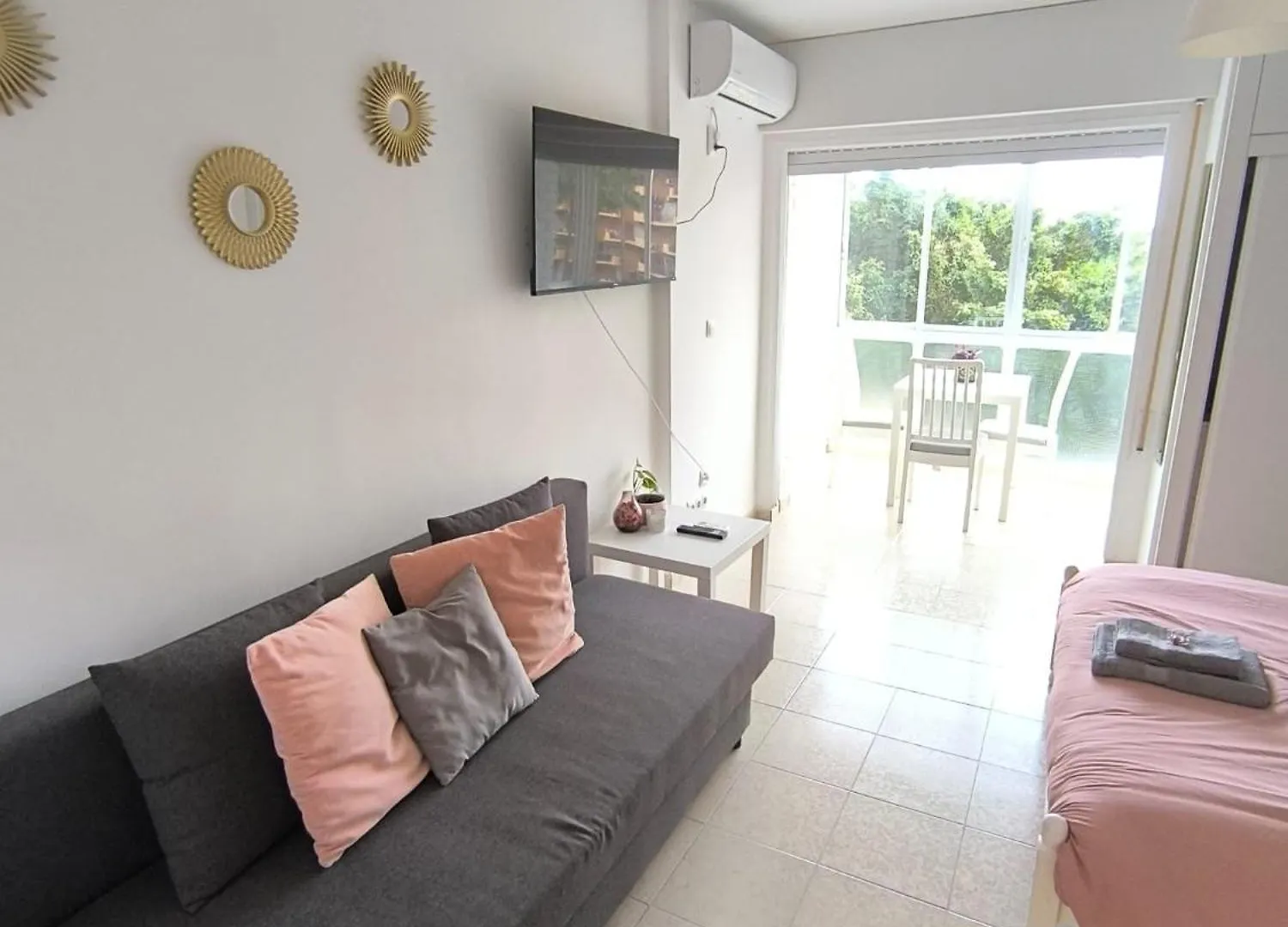 Apartment Benalma Home - Hermoso Estudio Cerca De La Playa Y De Todo! Benalmadena Spain